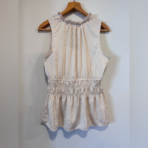 Dolan Elegant Beige Sleeveless Blouse - Picture 5 of 8